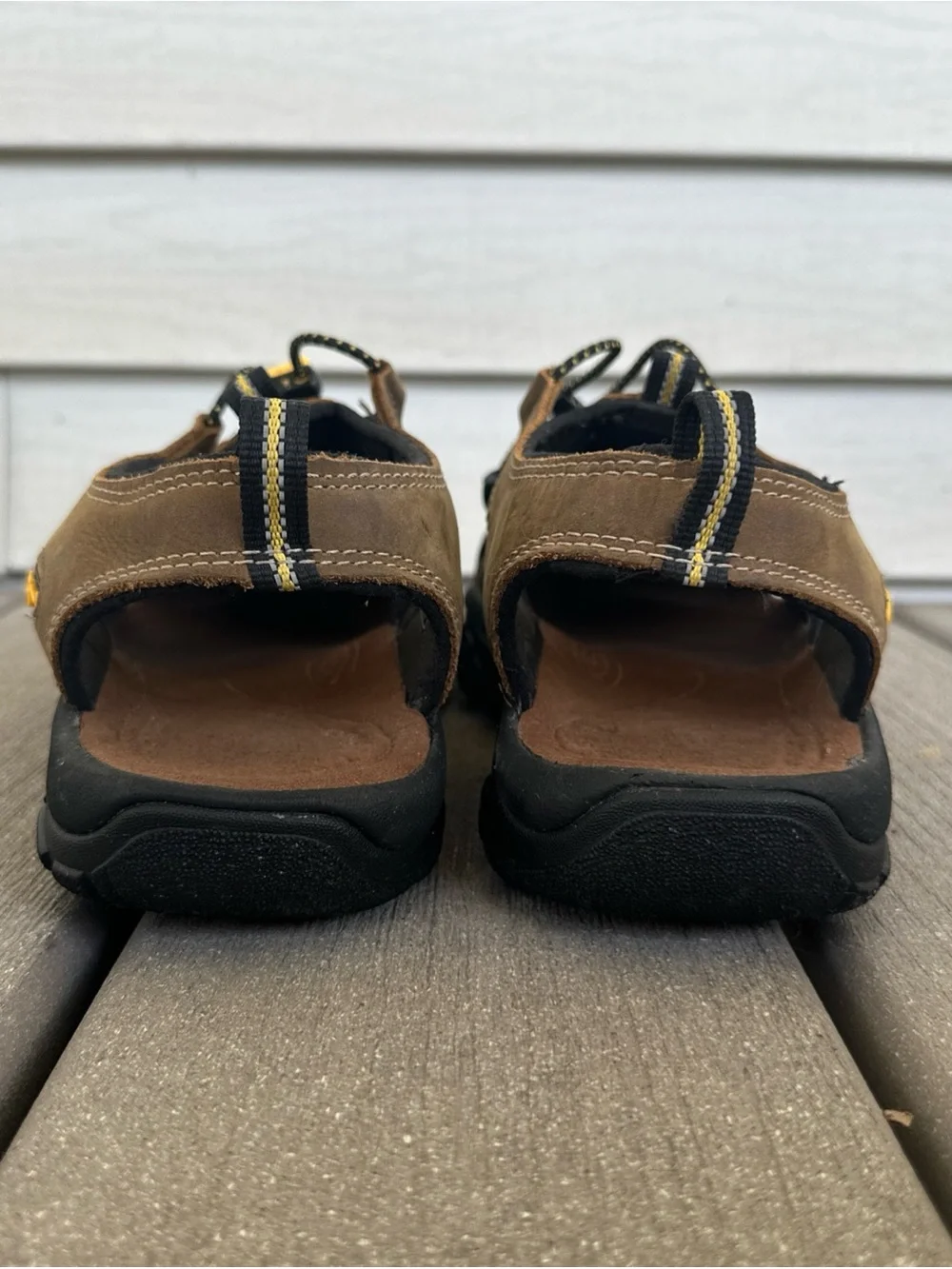 KEEN Men's Size 10 Newport H2 Sandals Comfort Closed Toe Leather Water Shoes